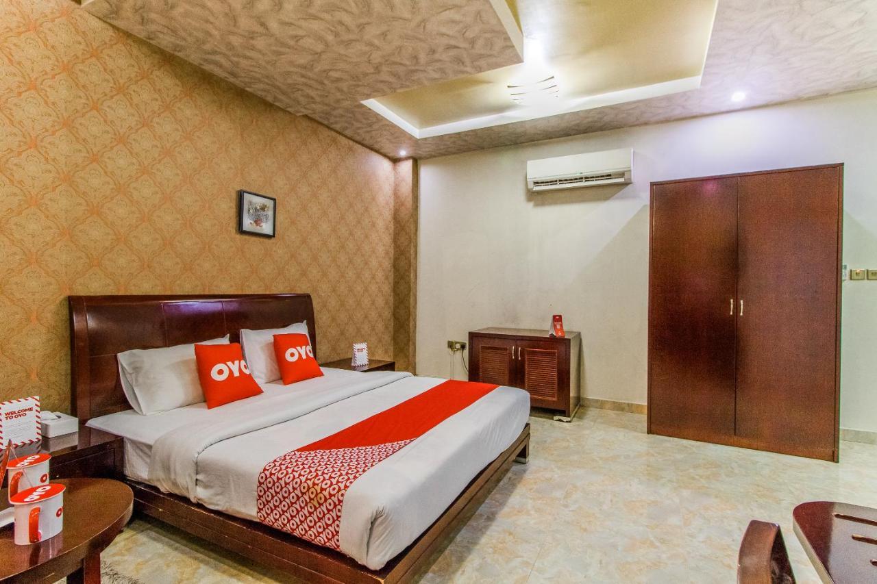Oyo 109 Al Thabit Modern Hotel Apartment Hayl Al 'Umayr Экстерьер фото